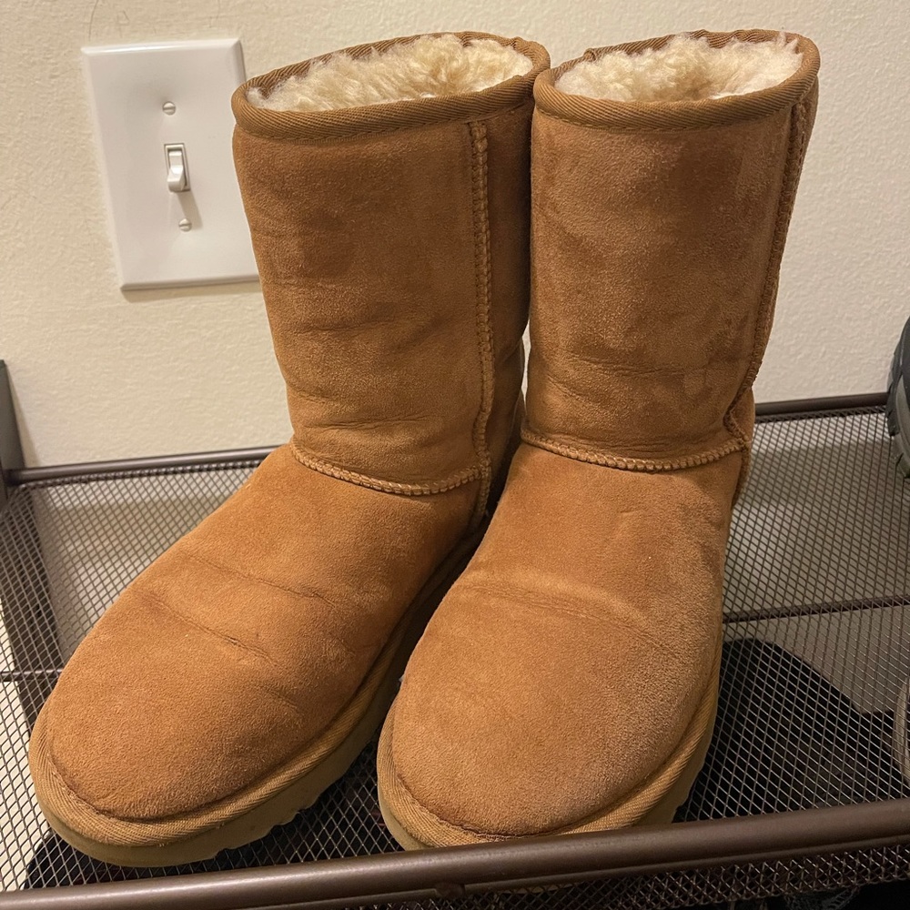 UGG Classic Short